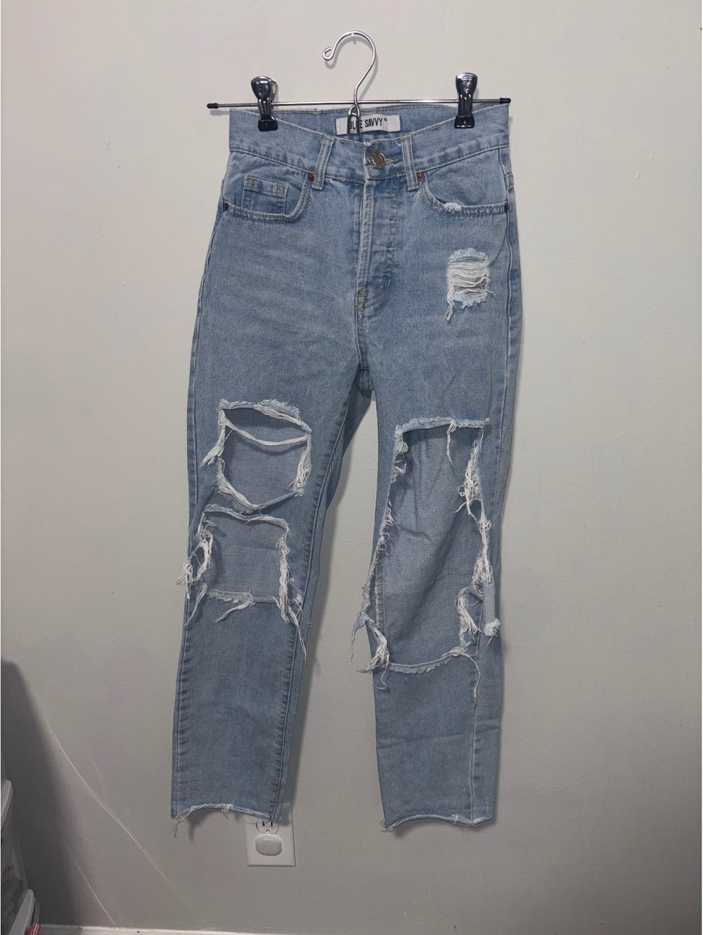Blue Savvy light wash distressed skinny jeans